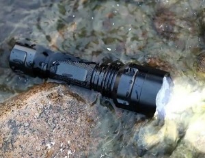 Several key factors to consider for outdoor flashlights - manly