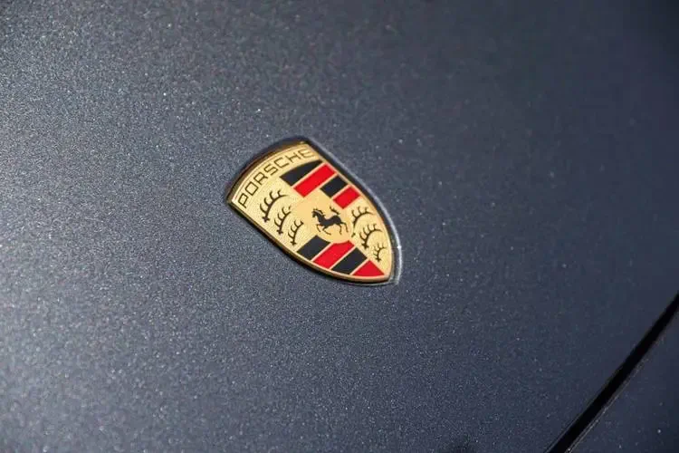 Range of 1300 Kilometers! Porsche Bets on New Lithium Battery