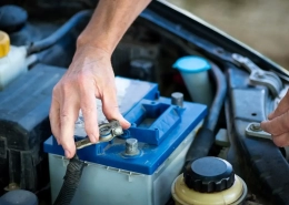 Marine battery vs car battery: pros & cons - manly