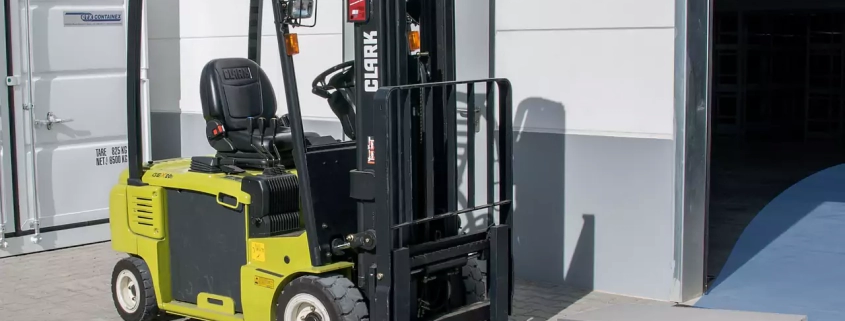 Which battery is more suitable for your forklift - manly